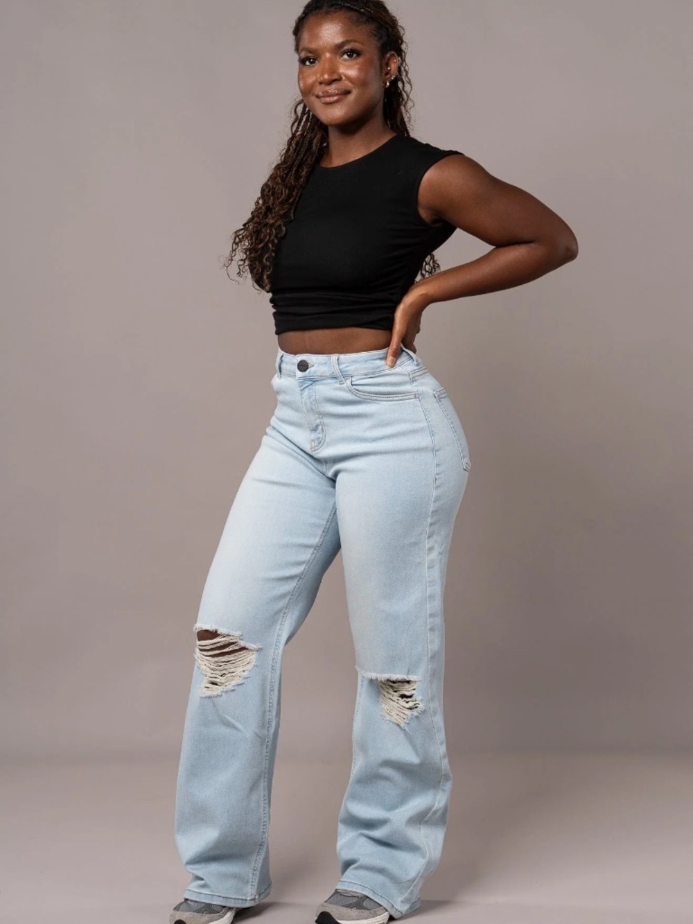 Light Wash Distressed Cutout Fit Jeans